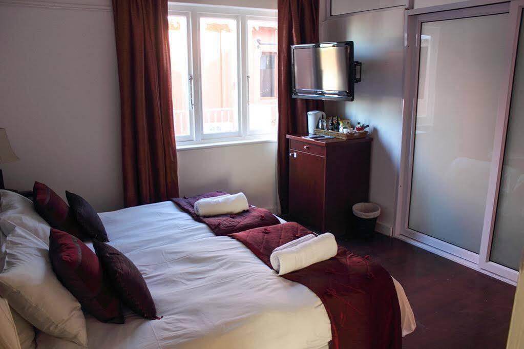 Port View Guest House Le Cap Extérieur photo